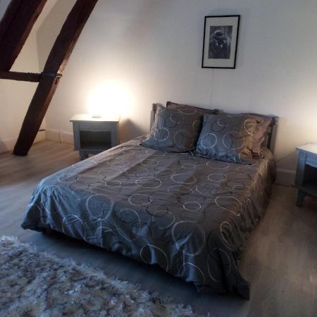 Maison Chaleureuse Et De Detente Avec Piscine Et Spa Chassemy Kültér fotó